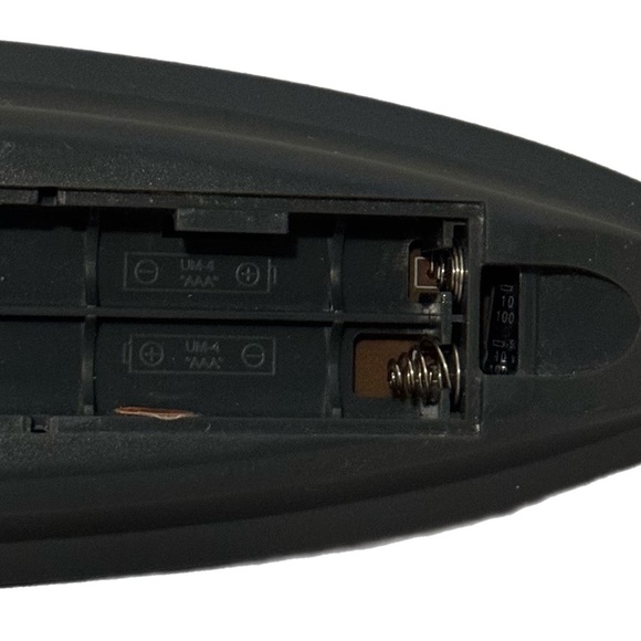 One For All Remote Control 3 Devices Replaces TV VCR Cable Box VRC-3060B00 EUC - Picture 4 of 4